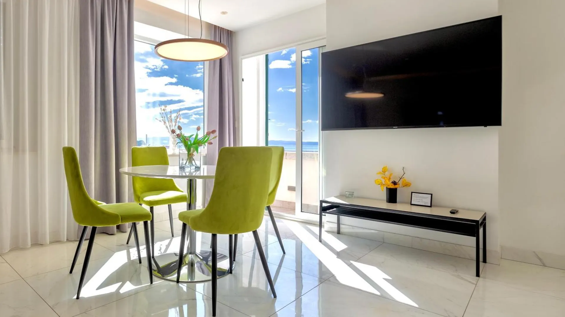 Apartments & Rooms Graso