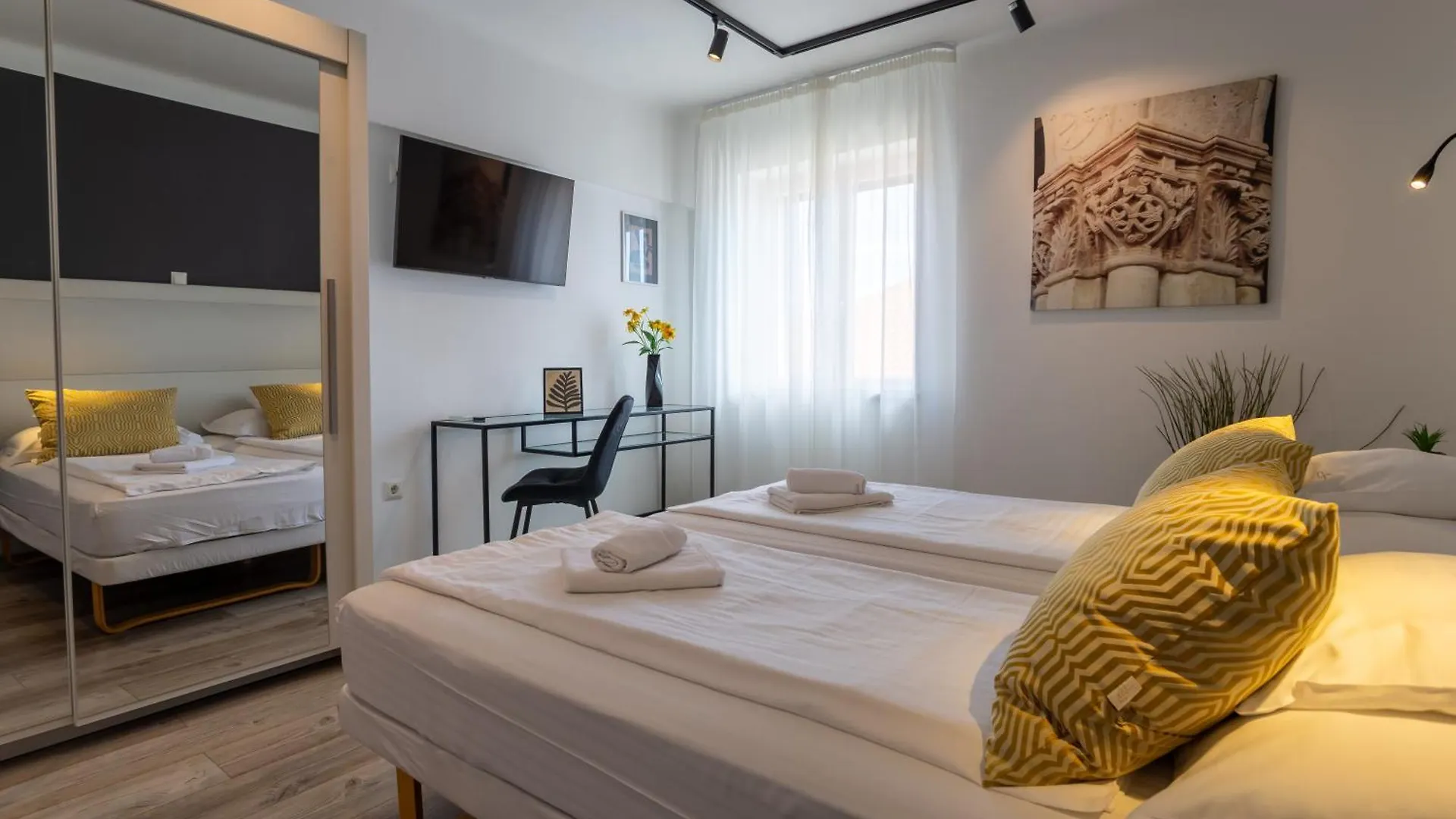 Apartments & Rooms Graso Split
