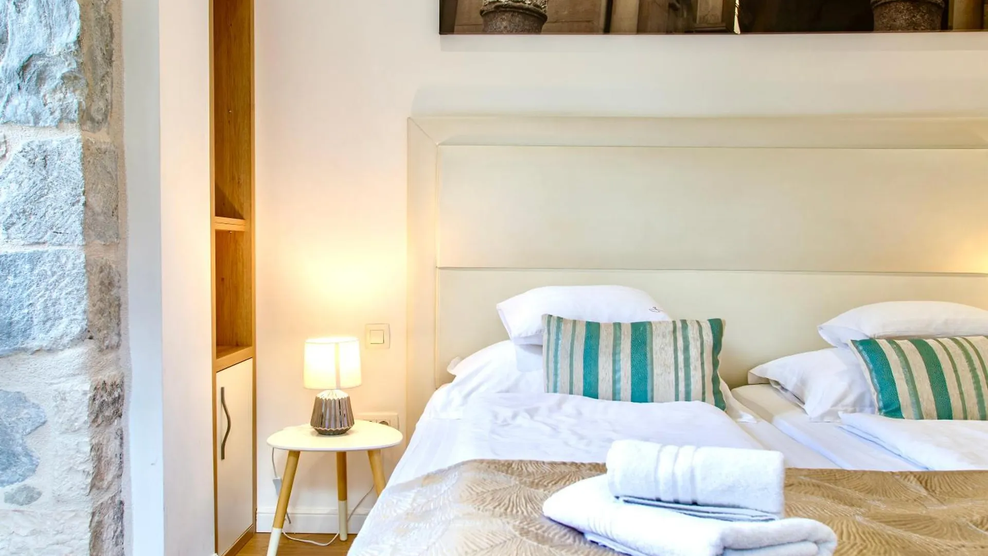 Apartments & Rooms Graso