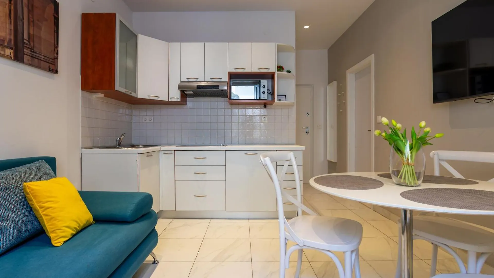 Apartments & Rooms Graso 0*, Split