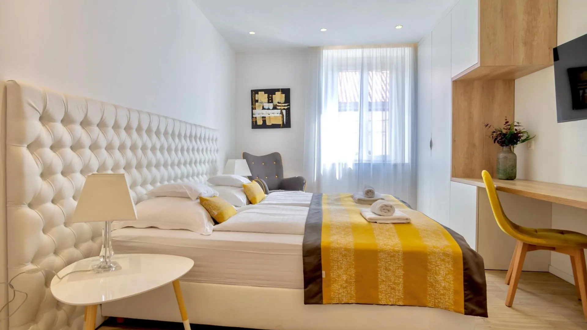 ספליט Apartments & Rooms Graso