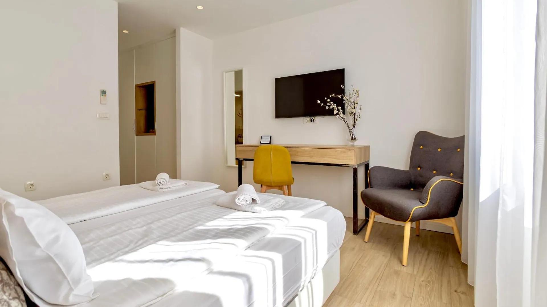 Apartments & Rooms Graso Split