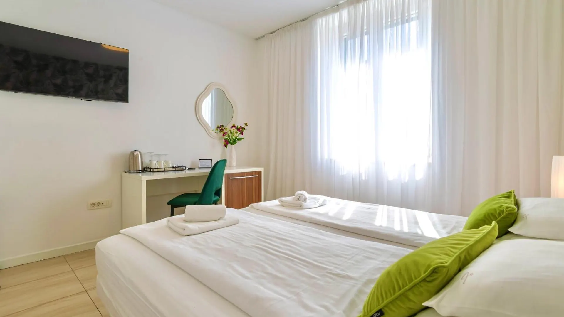 Apartments & Rooms Graso Split